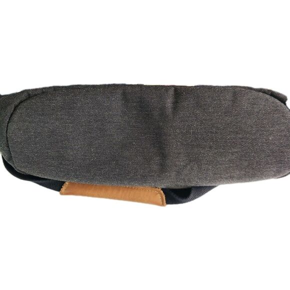 High Sierra Clybourn Tote Bag, Blue & White Geometric Eclipse/Raven, One Size - Picture 3 of 12